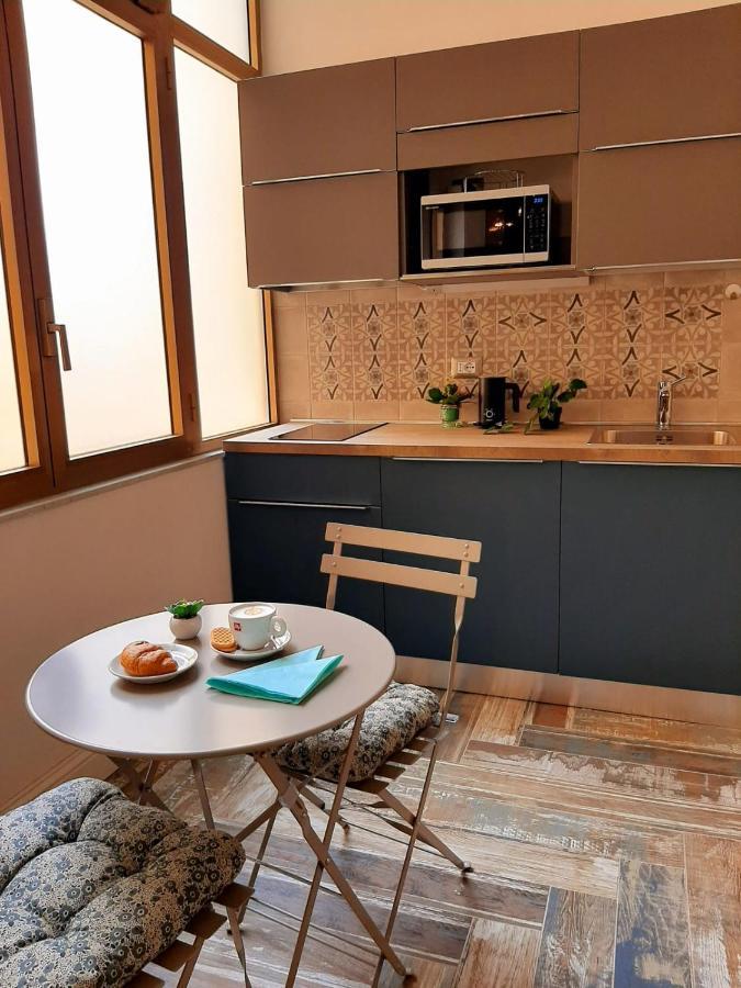 Bed and Breakfast Sa Mama 'E Su Sole Cagliari Exterior foto